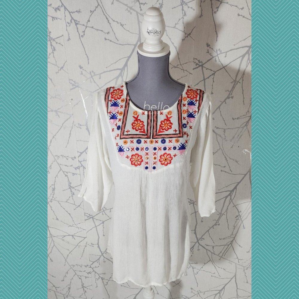 Unbranded White Embroidered Boho Scoop Neck Blouse